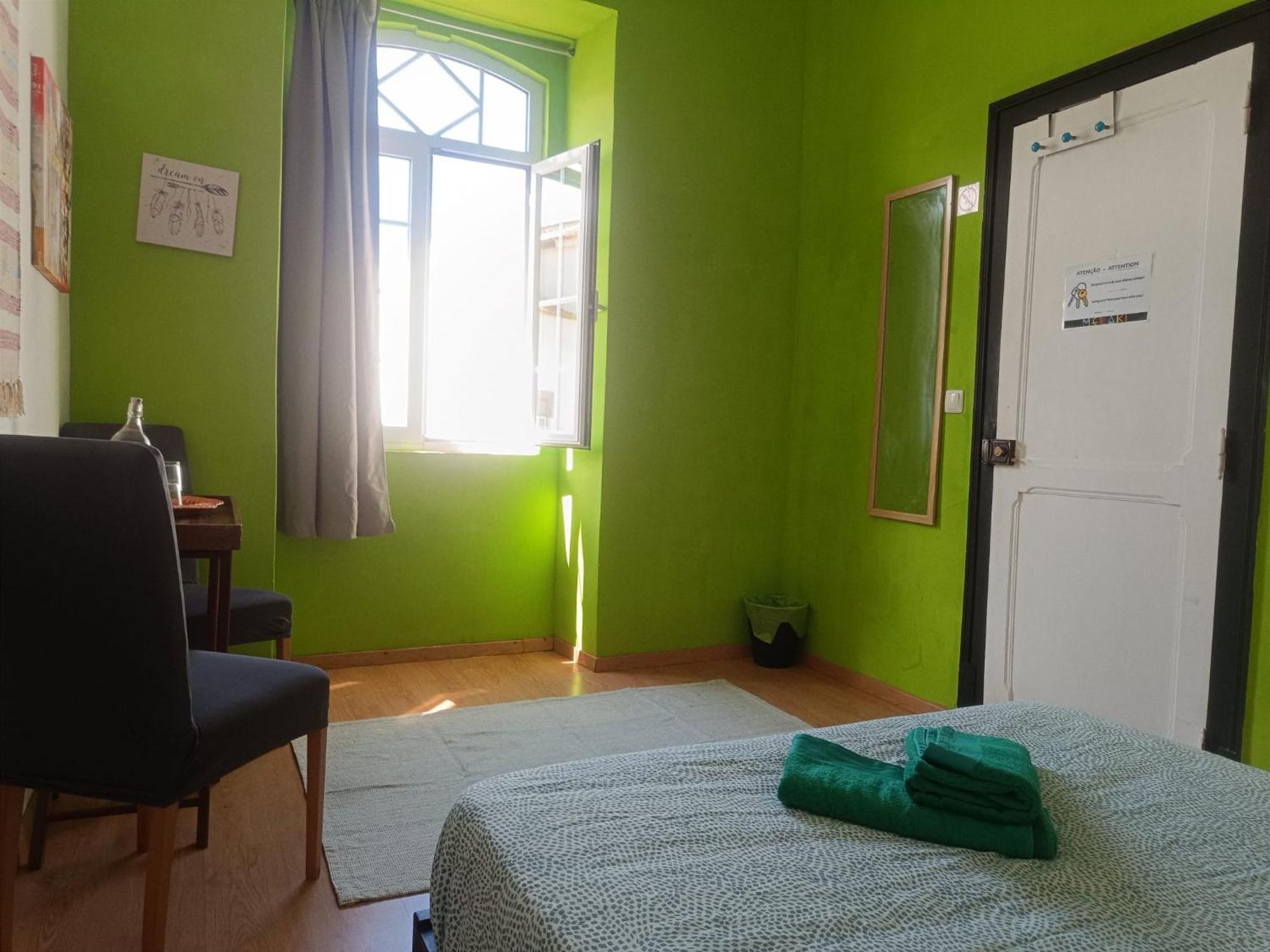 אזניאס דו מאר Meraki Hostel מראה חיצוני תמונה